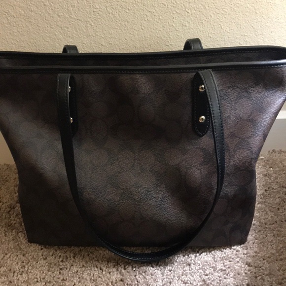 Coach Purse - Picture 2 of 4